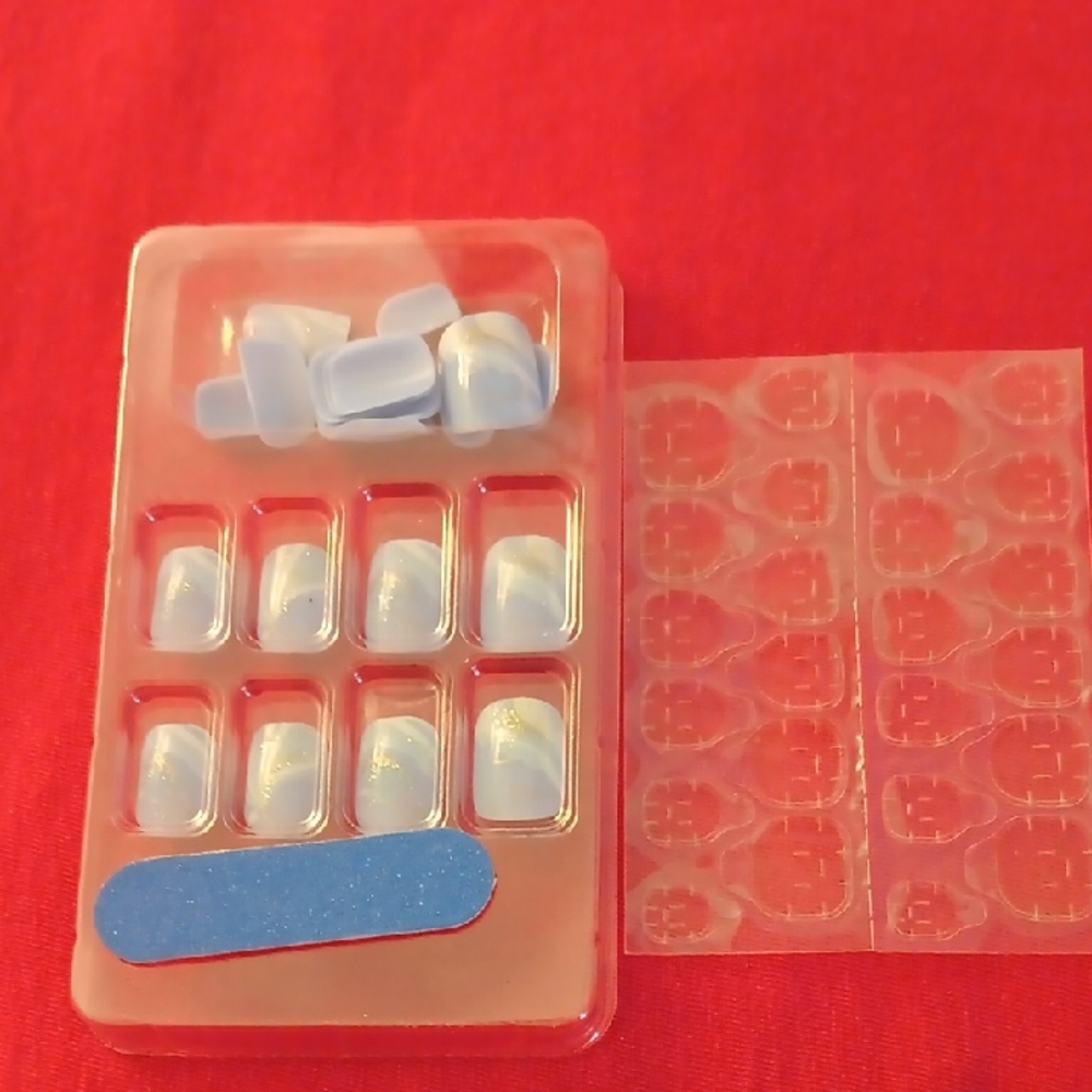 DIY Blue Nail Set - Picture 2 of 2
